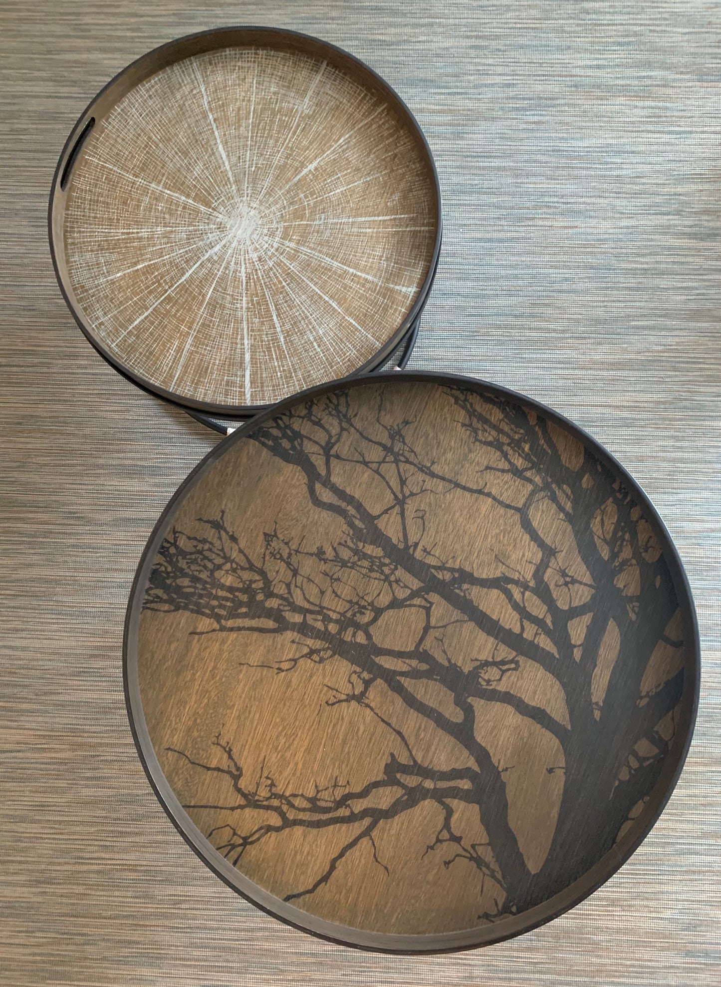 Round tray coffee table set (trays not included)