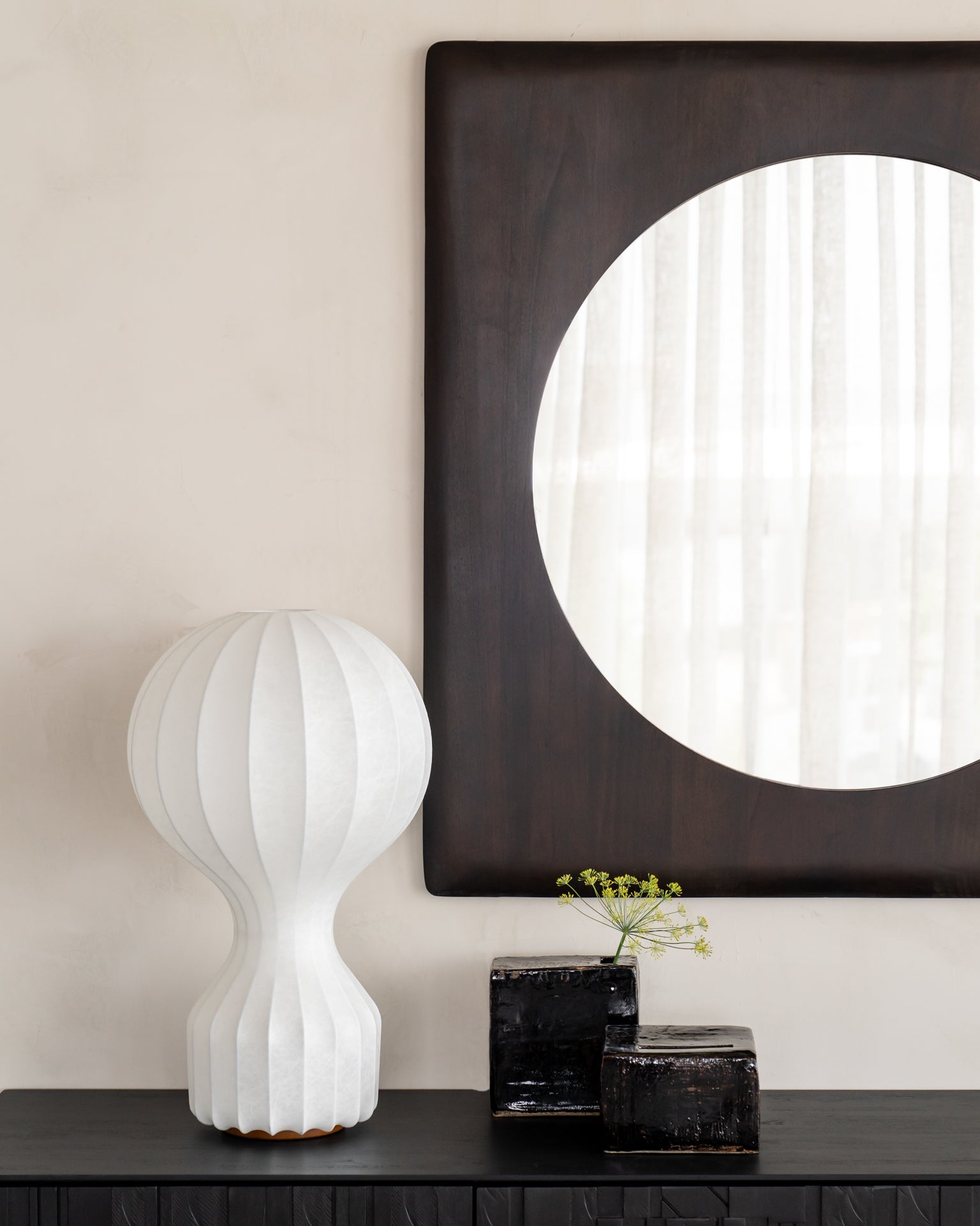 PI wall mirror