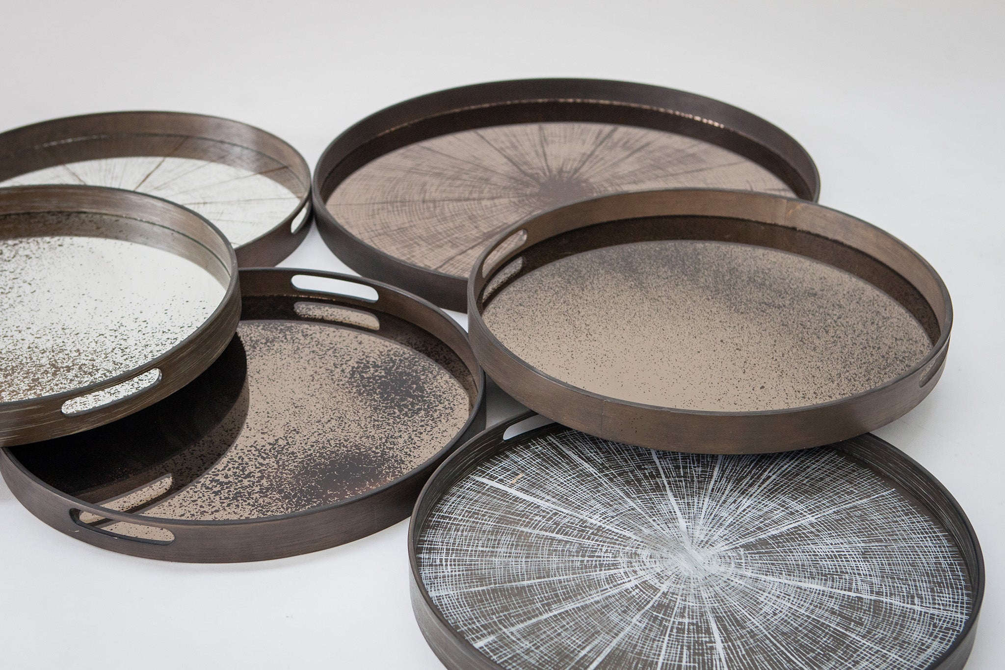 Bronze mirror tray