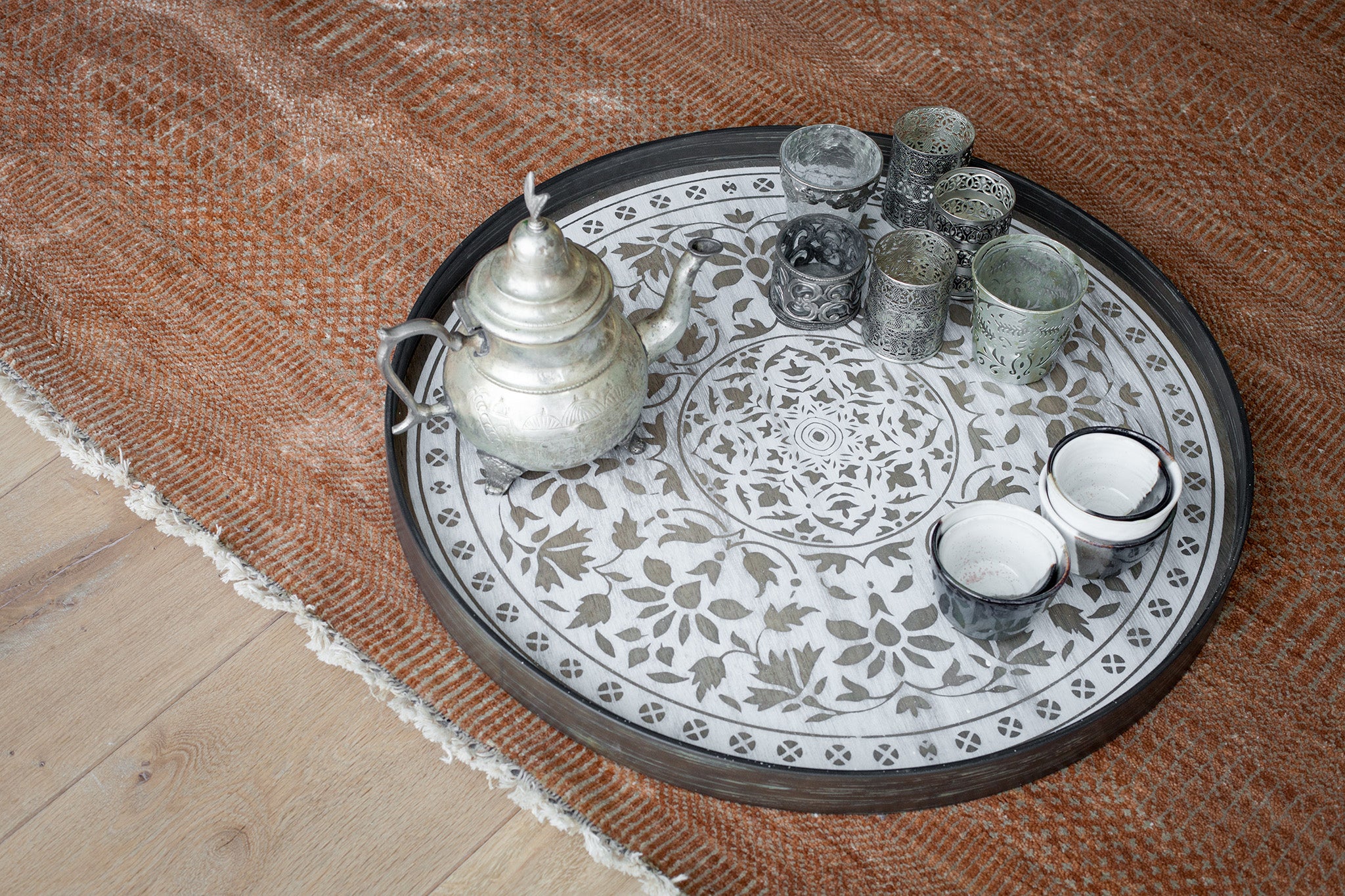 White Marrakesh wooden tray