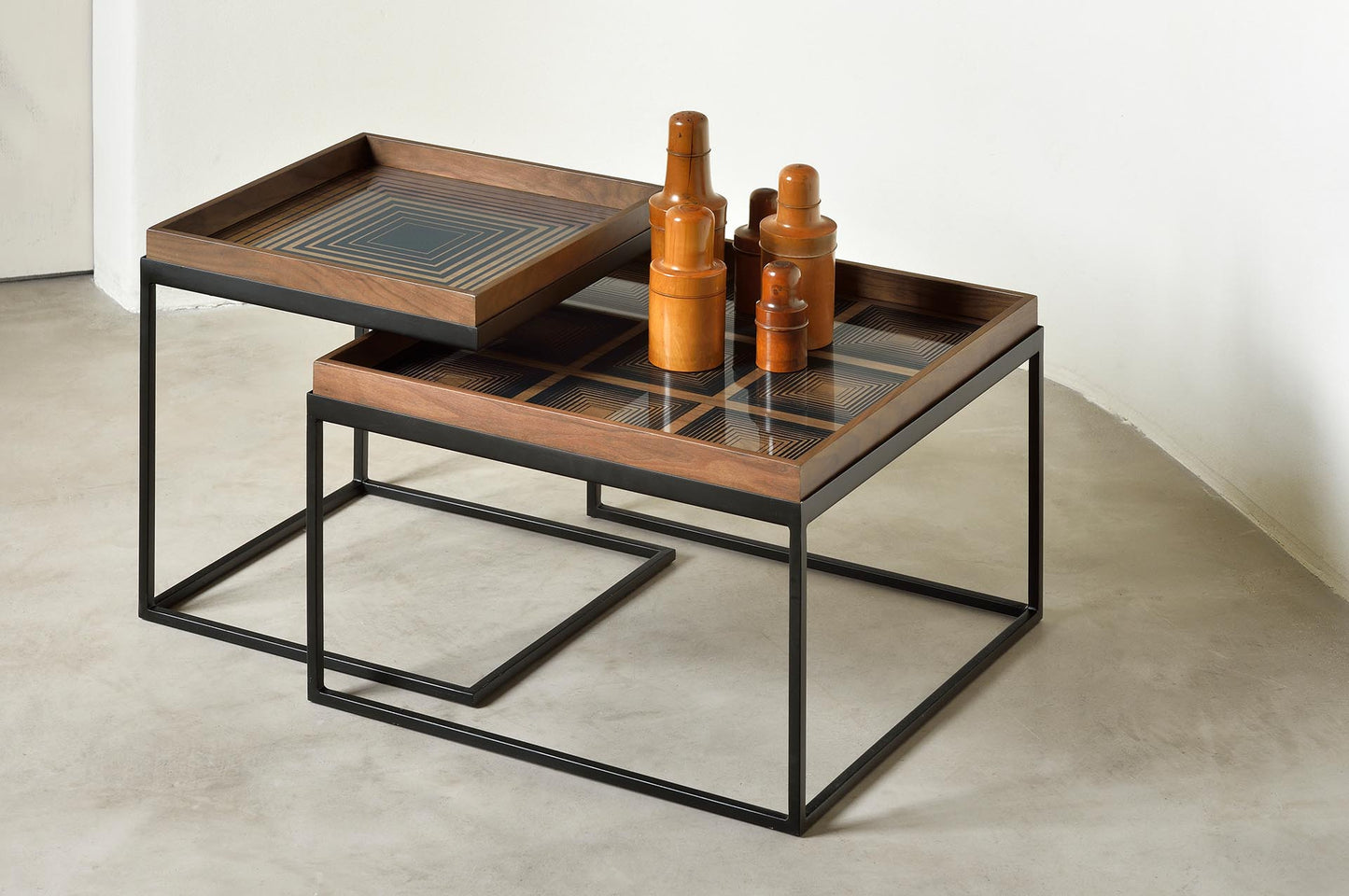 Square tray coffee table set (trays not included)