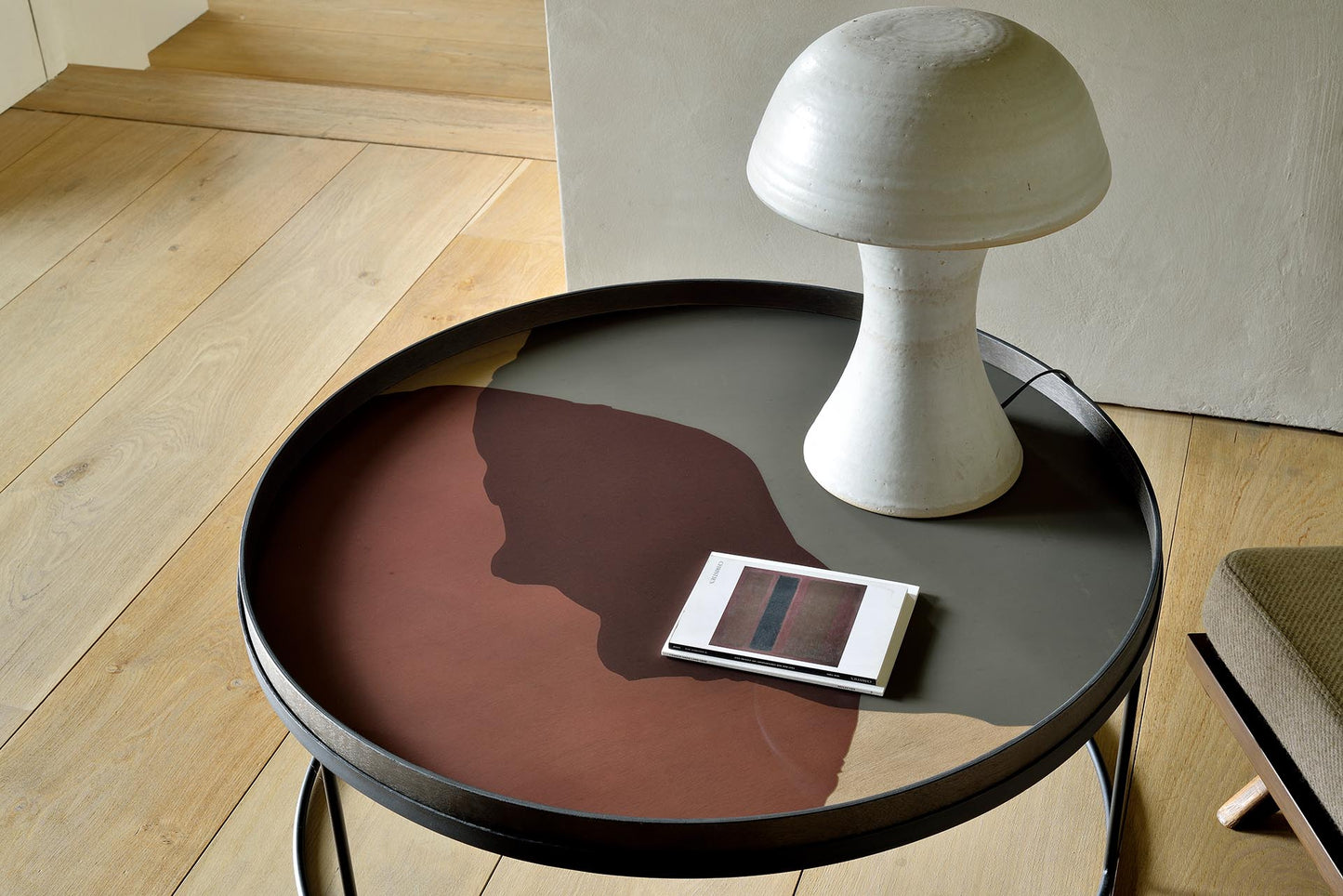 Round tray coffee table (tray not included)