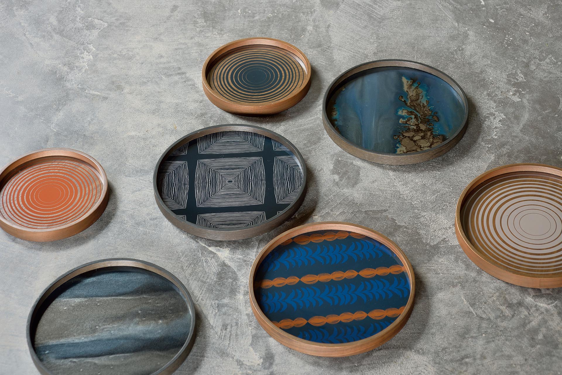Graphite Organic glass valet tray