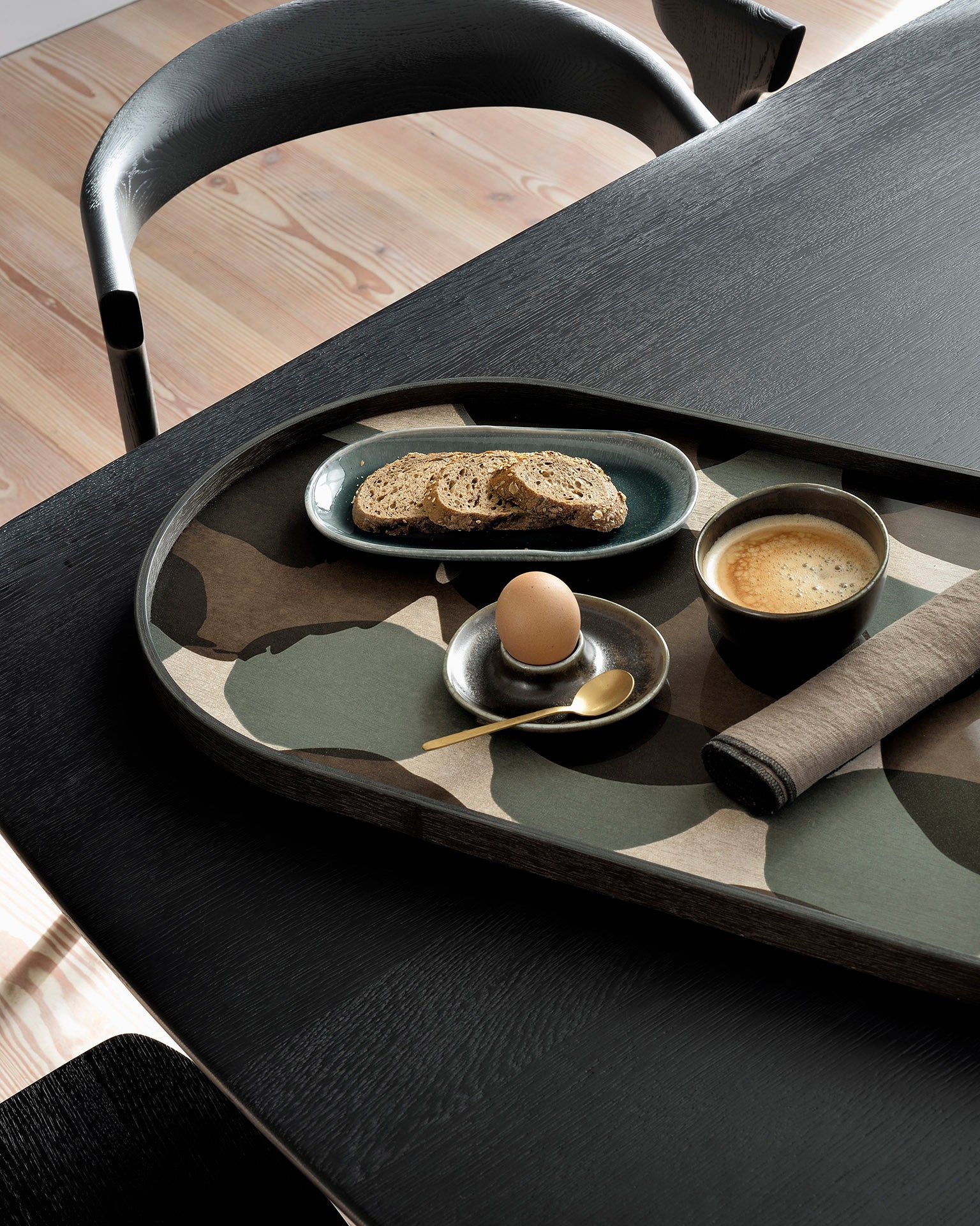 Connected Dots glass tray - Oblong